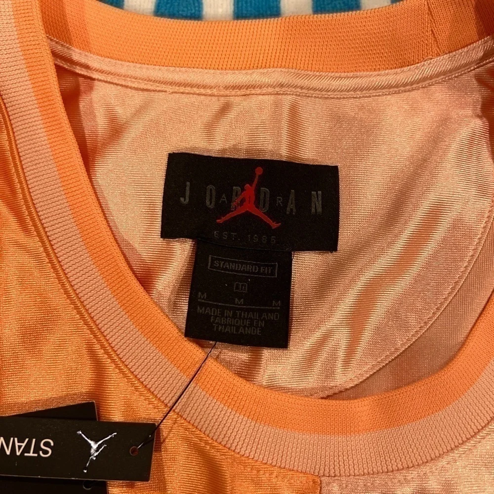 NWT Jordan Men’s Jump Man Jersey Size Medium (defect)
